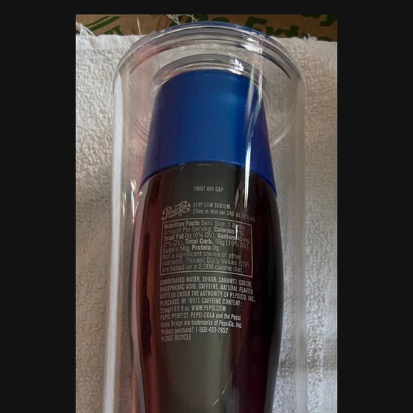 Pepsi Perfect | Back to the Future Limited Bottle Release | Authentic - Picture 3 of 5